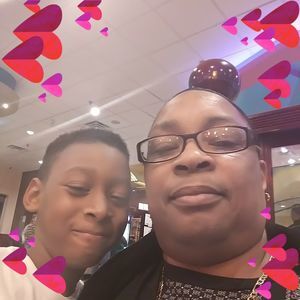 Meet your Posher, Denise